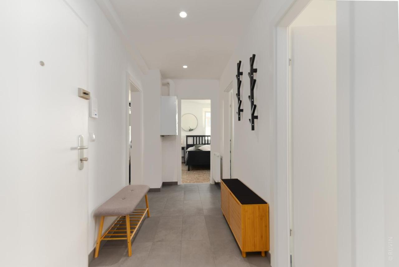 King Bed Home, 3 Bed Rooms, Perfect For Long Term Stay Vienne Extérieur photo