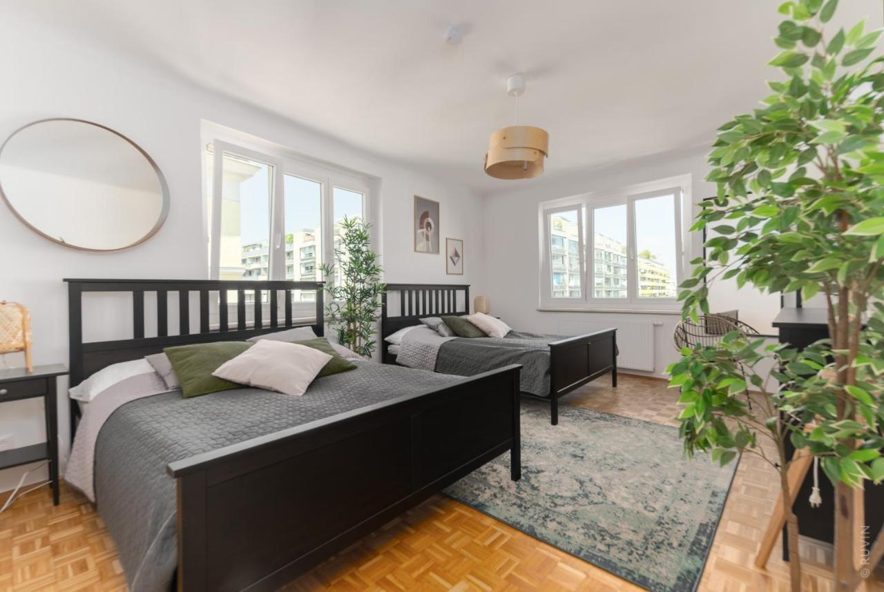 King Bed Home, 3 Bed Rooms, Perfect For Long Term Stay Vienne Extérieur photo