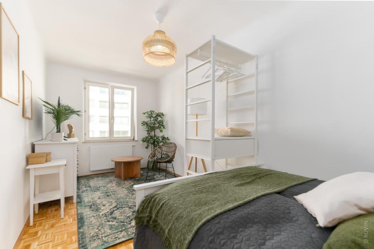 King Bed Home, 3 Bed Rooms, Perfect For Long Term Stay Vienne Extérieur photo