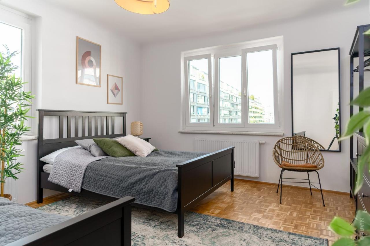 King Bed Home, 3 Bed Rooms, Perfect For Long Term Stay Vienne Extérieur photo